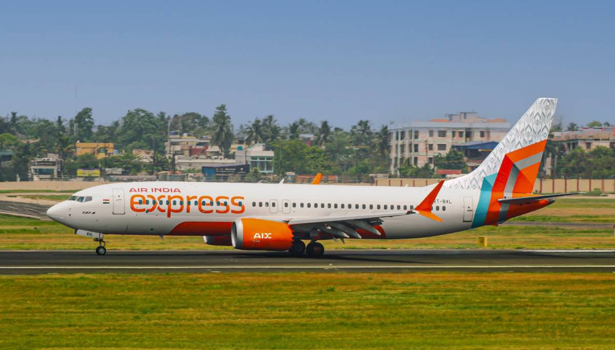Air India Express Flight from Kozhikode to Dubai Conducts Emergency Landing / Flight IX345